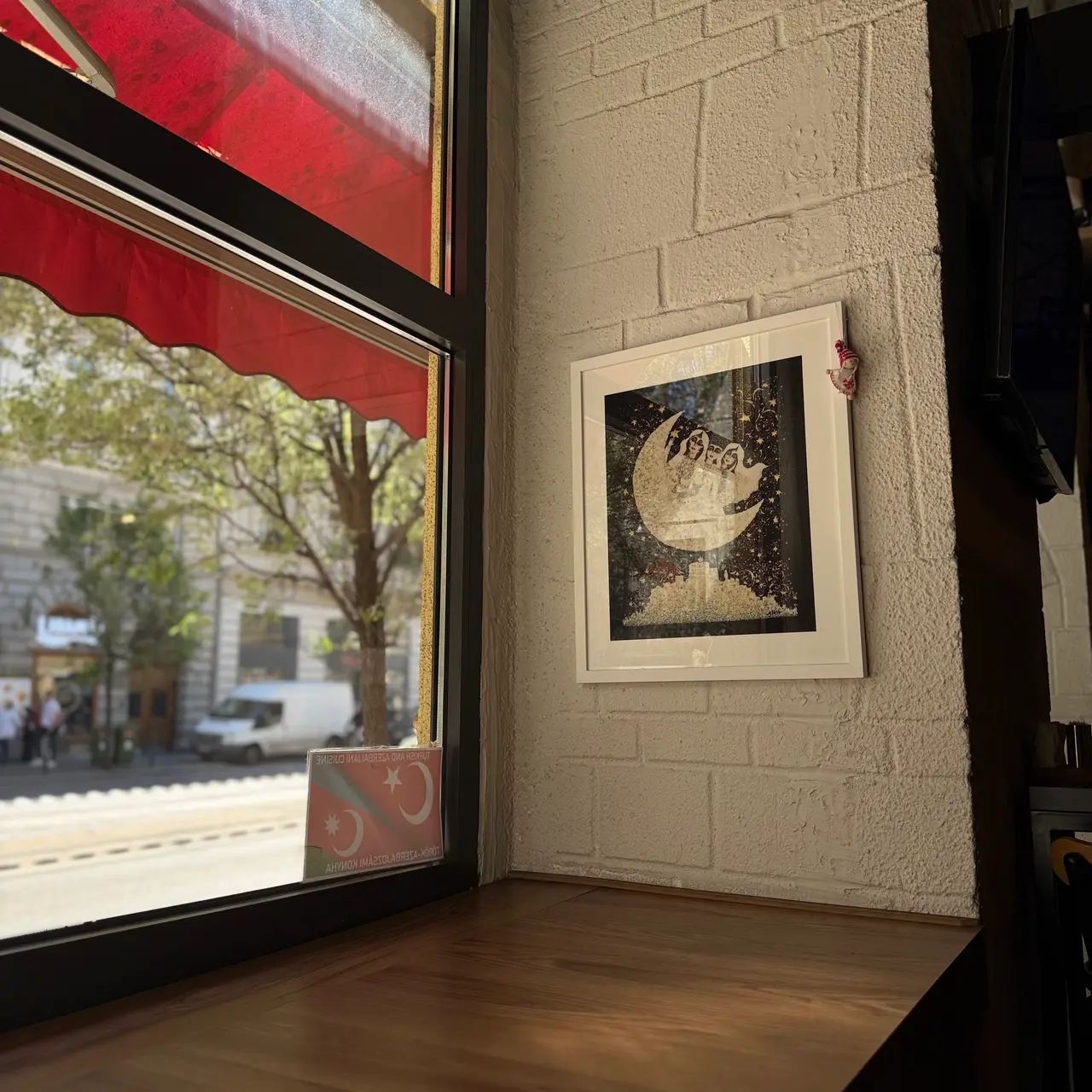 BISTRO DASH CAFE 1
