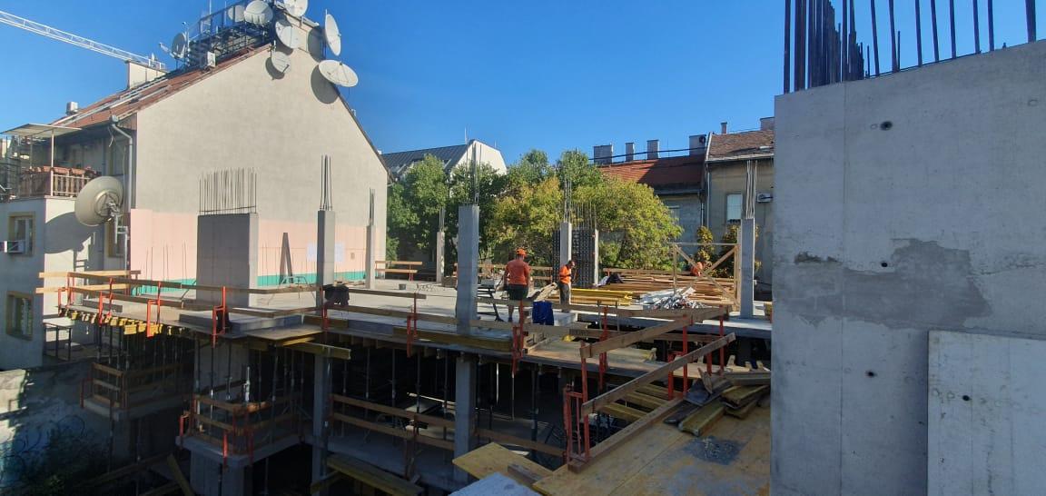 What to Look for in a Construction Contractor: A Guide for Developers and Project Owners